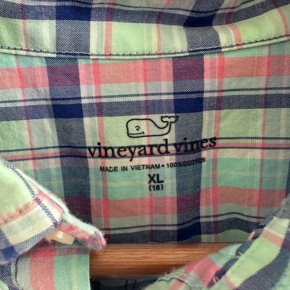 Boys Vineyard Vines Button Down - Picture 3 of 4